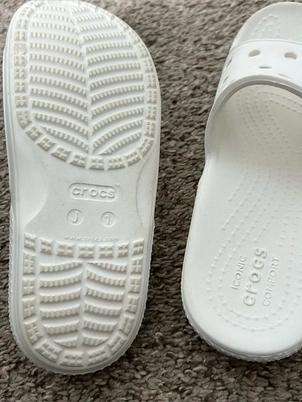CROCS Kids White Slide Sandals with Vent Holes Size 1